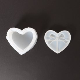 Szilikon öntőforma átlátszó szív alakú doboz masnival 9 x 7,5   Szilikon öntőforma átlátszó szív alakú doboz masnival 9 x 7,5