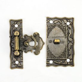 Fém_csat_4,3cm_x_5,1cm_csavarokkal