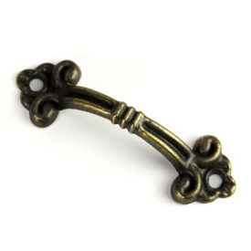 Fém fogantyú + csavarok 4,8cm x 1,4cm Fém fogantyú + csavarok 4,8cm x 1,4cm