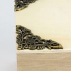 Fém sarokdísz 3,4cm x 3,4cm x 4,8cm