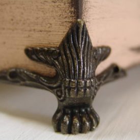   Fém dobozláb "Inka" 43mm x 41mm csavarokkal 4 db/cs.