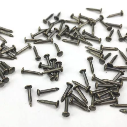 Szög antikbronz színű 2mm x 8mm 100db/cs.