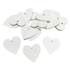 Fehér fa szív 4cm x 4cm 5db/csomag Fehér fa szív 4cm x 4cm 5db/csomag