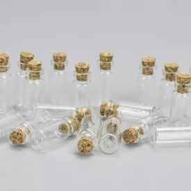 Üvegcse parafadugóval 3,2cm x 1,3cm