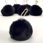 Pihe-puha szőrgombóc 8cm fekete