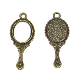 Fém medál - Tükör 1,4cm x 3,3cm Fém medál - Tükör 1,4cm x 3,3cm