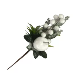 Téli pick - havas almával bogyókkal