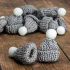 Mini kötött sapka 5cm szürke