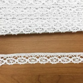 Pamut csipke fehér 1,5cm széles 18,3m