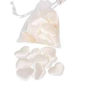 Szív szatén fehér organza tasakban 3cm 48db-os csomag Szív szatén fehér organza tasakban 3cm 48db-os csomag