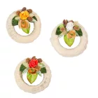 Szizálos széna koszorú szárazvirág díszítéssel fehér 12cm