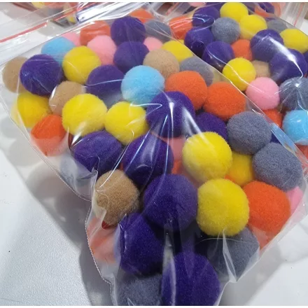 Zsenília pompon 2 cm  - vegyes szín 100 darabos csomag