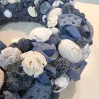 Sötétkék - fehér terméskoszorú