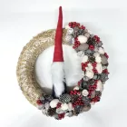 Manós téli koszorú, szalmaalapon – 30 cm