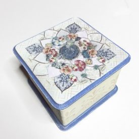 Kék mandalás doboz Kék mandalás doboz