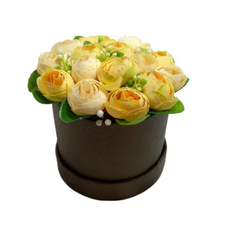 Selyemvirág box - Sárga virágokkal